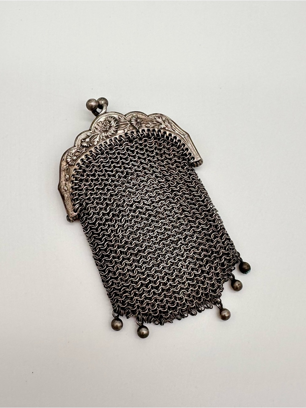 Antique Silver Mesh Coin Purse Floral Frame Tested Silver 36.32g